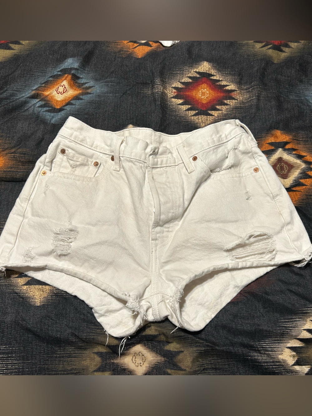Levi 501 White Distressed High-Waist Shorts size 29